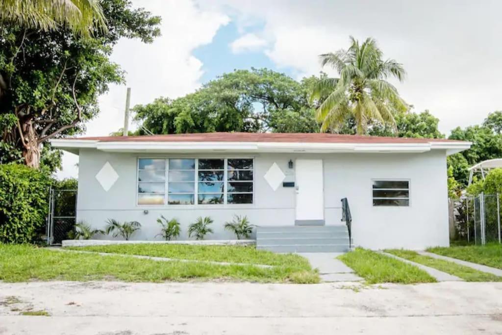 Modern 5 Bedroom Miami Home 15 Min To The Beach Extérieur photo